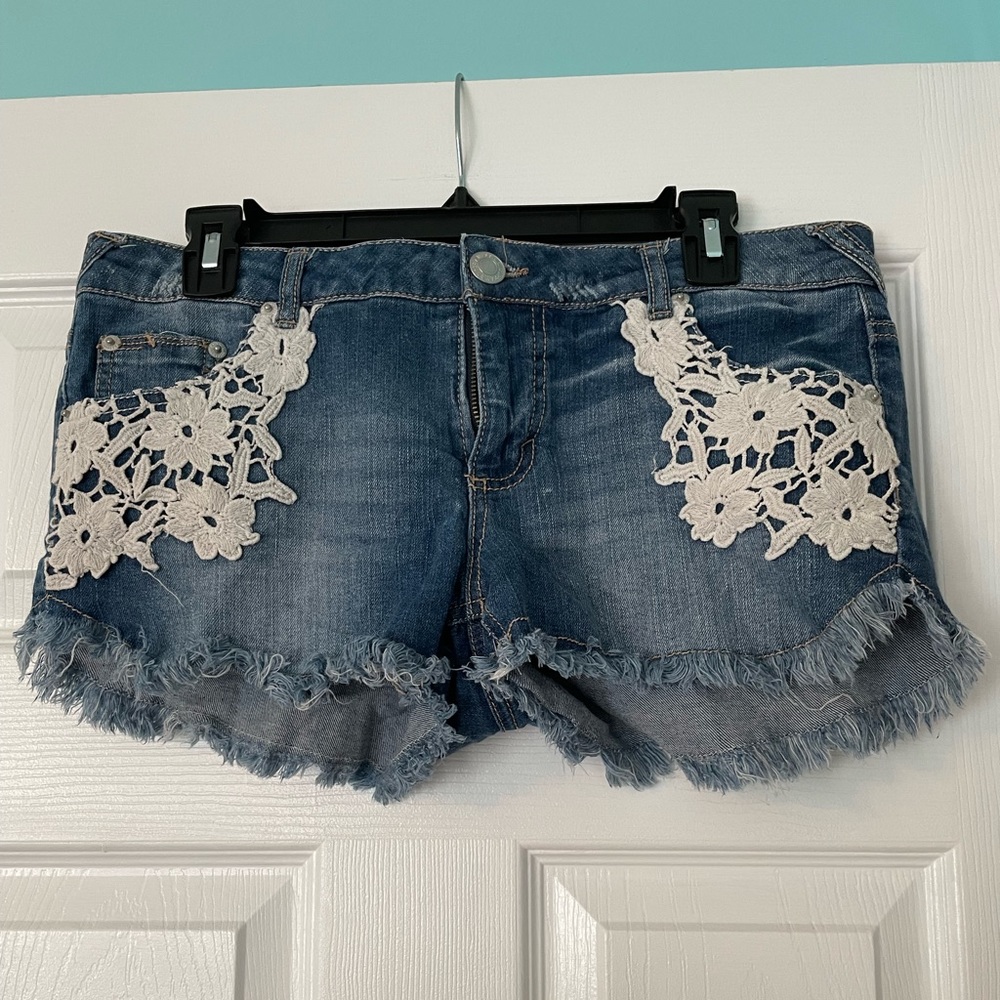 Mossimo Size 11 Lace Pocket Jean Shorts